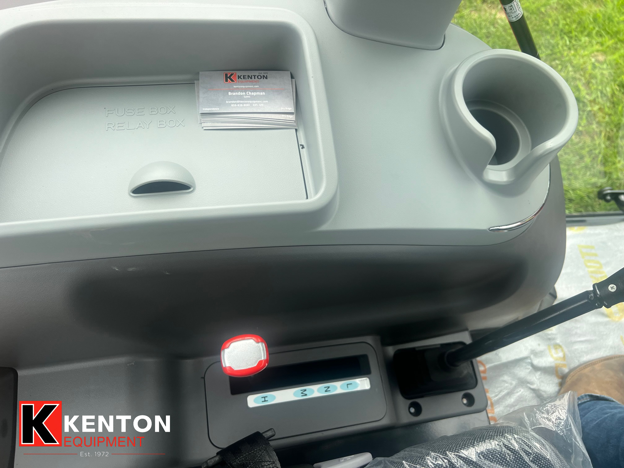 RX7320 PS Ergonomic Cab Design