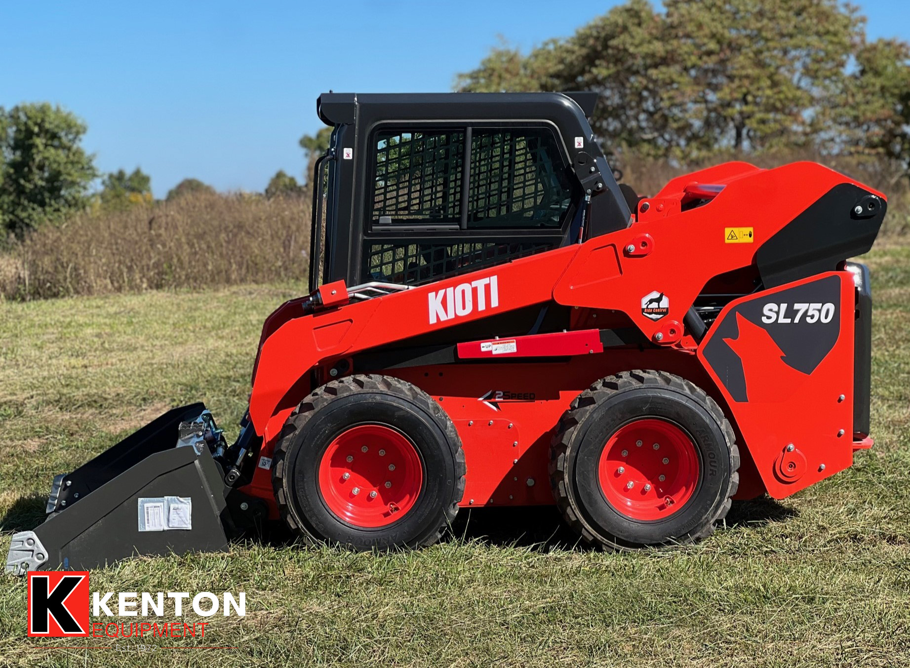 KIOTI SL750 Skid Steer Loader Left Side