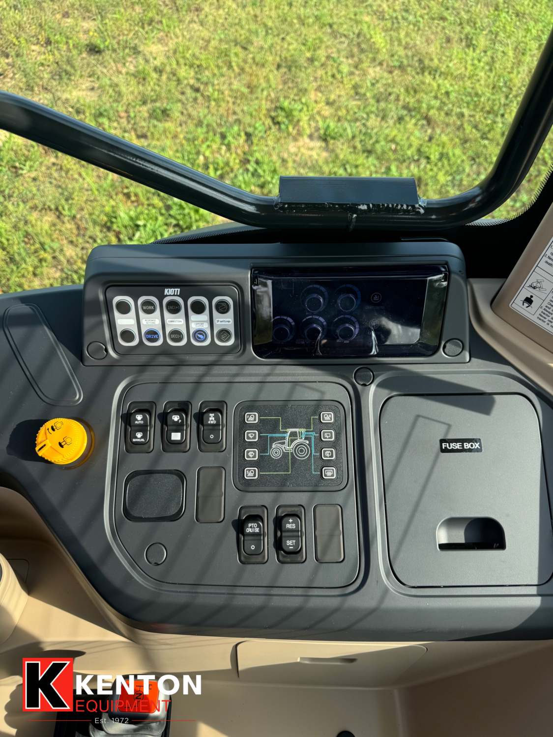 KIOTI RX40 CONTROL PANEL